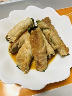 柿酢で甘酢醤油たれ~エゴマの葉の肉巻き~-レシピのメイン写真
