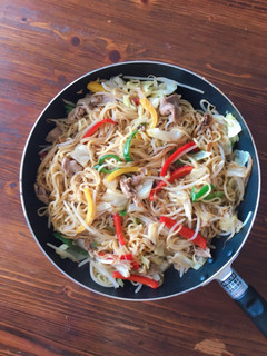 パプリカで!カラフル焼きそば-レシピのメイン写真