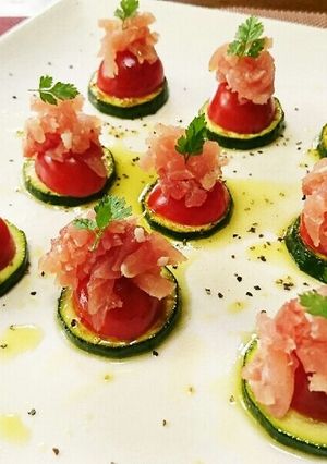 ズッキーニと生ハムとトマトの前菜-レシピのメイン写真
