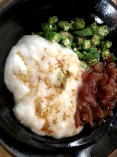 簡単 とろろと漬けマグロ丼-レシピのメイン写真
