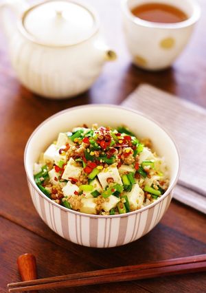 ピリ辛!花椒香る♪豚ニラそぼろマーボー丼-レシピのメイン写真