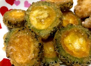 種もわたもそのまま！ゴーヤの唐揚げ！！-レシピのメイン写真
