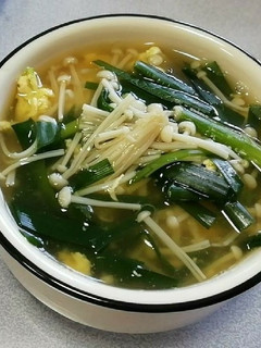 にらとえのきの中華たまごスープ-レシピのメイン写真