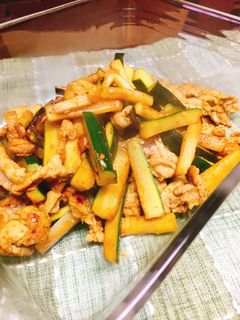 簡単☆豚肉とズッキーニのカレー炒め-レシピのメイン写真