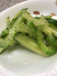 ゴーヤときゅうりのあさ漬け♪-レシピのメイン写真