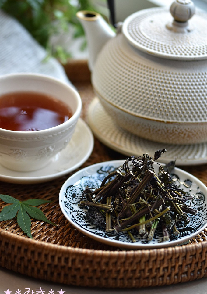 赤紫蘇の茎茶☆茎の有効活用☆-レシピのメイン写真