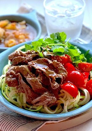 ヘルシーベジヌードル牛肉とトマト混ぜそば-レシピのメイン写真