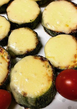 簡単♪ズッキーニのマヨチーズ焼き-レシピのメイン写真