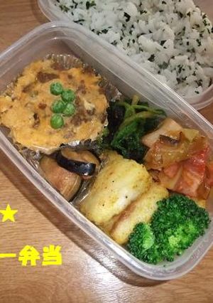 お弁当簡単おかず＊カップdeそぼろ卵-レシピのメイン写真