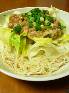◎梅肉を混ぜた納豆で♪さっぱりそうめん-レシピのメイン写真