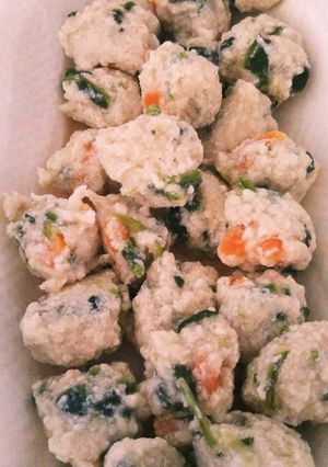 離乳食後期から♪野菜入りふわふわ鶏団子-レシピのメイン写真