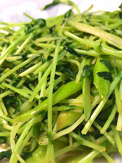 簡単!アスパラと豆苗のシャキシャキ炒め-レシピのメイン写真