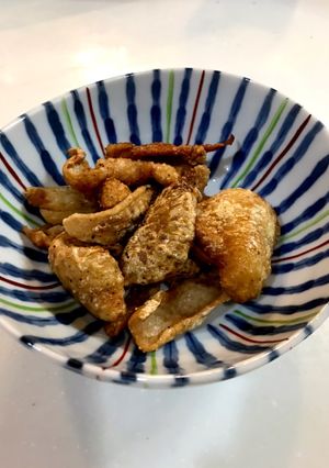 鶏皮パリパリ揚げ&皮の下処理-レシピのメイン写真