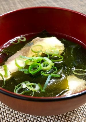 ☆残った刺身とツマだけ!手抜きお吸い物♪-レシピのメイン写真