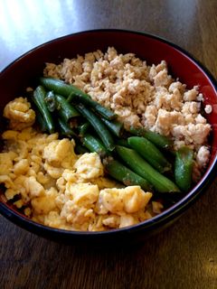 ランチに♪三色鶏そぼろ丼♪-レシピのメイン写真