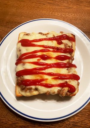 納豆チーズトースト(ケチャップをかけて)-レシピのメイン写真