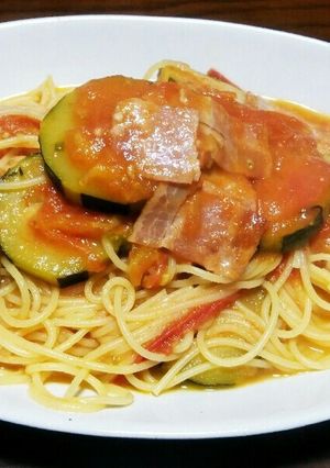 ズッキーニとトマトのパスタ-レシピのメイン写真