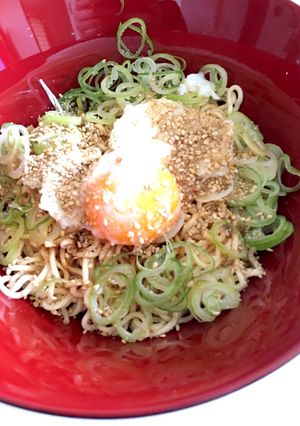 インスタントラーメン醤油を、油そばに-レシピのメイン写真