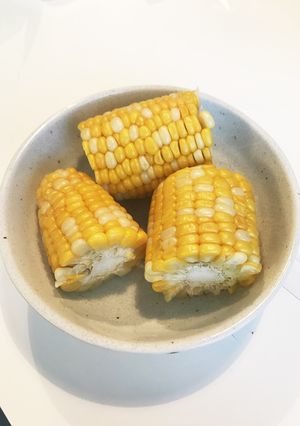 とうもろこしを茹でないで食べる方法-レシピのメイン写真
