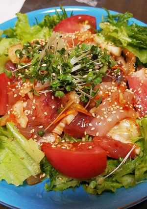 お刺身のクズでキムチサラダ-レシピのメイン写真