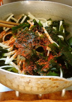 最速のワカメたっぷりの冷やしうどん-レシピのメイン写真