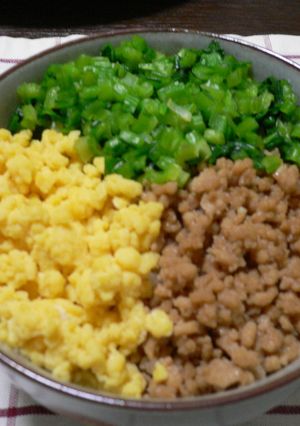おいしい鶏そぼろ丼！！-レシピのメイン写真