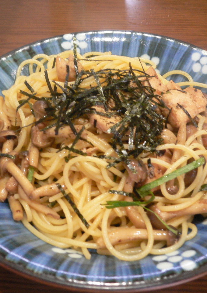 シメジと鶏ささみの和風パスタ-レシピのメイン写真