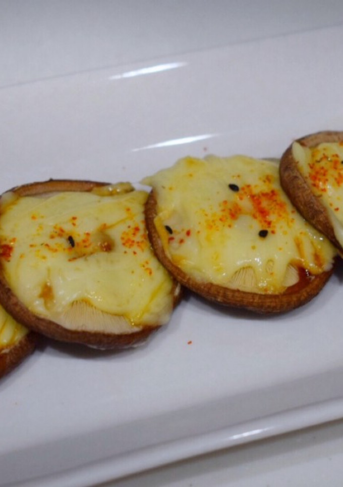 5分で作れる♡しいたけのチーズマヨ焼き-レシピのメイン写真
