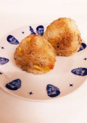 ❁鮭とコーンの焼きおにぎり❁-レシピのメイン写真