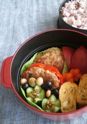 彩り華やか　パプリカハンバーグ-レシピのメイン写真