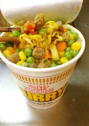 最速の謎肉とMVのカップ麺-レシピのメイン写真
