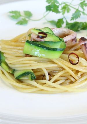 スルメイカとズッキーニのパスタ-レシピのメイン写真