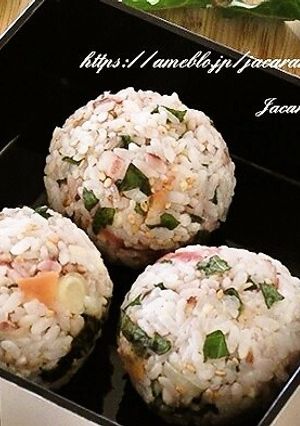 大葉とみょうがの梅おにぎり-レシピのメイン写真