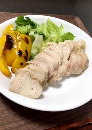 電子レンジで簡単〜しっとり鶏胸肉♡-レシピのメイン写真