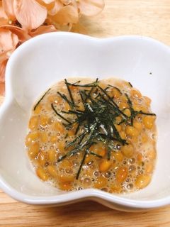 卵掛け納豆ꕤ鰹節&刻み海苔-レシピのメイン写真