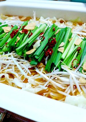 自宅で簡単♪醤油豚骨ベースの激ウマもつ鍋-レシピのメイン写真