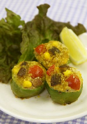 カレー風味で!夏野菜入り肉詰めパン粉焼き-レシピのメイン写真