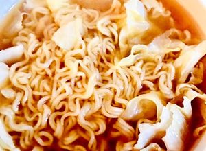 電子レンジと水で簡単インスタントラーメン-レシピのメイン写真