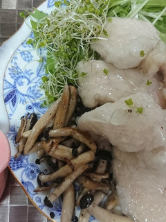 超簡単!鶏むね肉で作るしっとり、茹で鶏-レシピのメイン写真