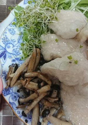 超簡単！鶏むね肉で作るしっとり、茹で鶏-レシピのメイン写真