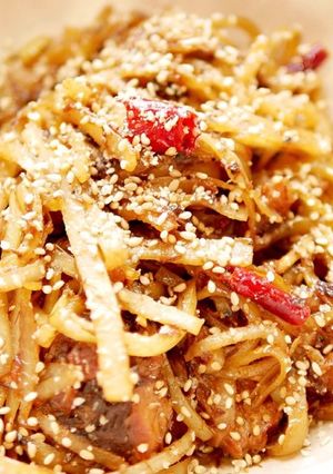 大根皮と鯖味噌缶詰のきんぴら-レシピのメイン写真