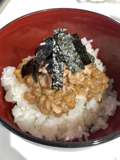 朝食手抜き!納豆ツナ丼-レシピのメイン写真