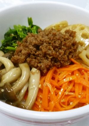 【健康対策課】野菜のナムル丼-レシピのメイン写真