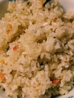 鮭茶漬けの素でパパっとチャーハン-レシピのメイン写真