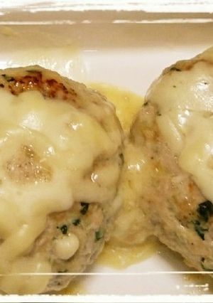さっぱりこくウマ♪豚しそチーズハンバーグ-レシピのメイン写真