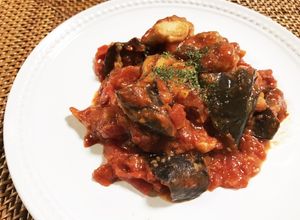 鶏肉となすのトマトソース煮込み-レシピのメイン写真