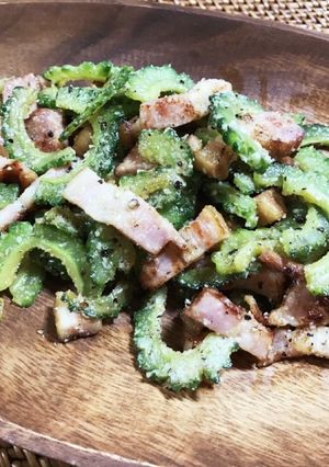 ゴーヤとベーコンの粉チーズ炒め-レシピのメイン写真