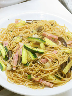 ベーコンと夏野菜と青唐辛子の簡単パスタ-レシピのメイン写真