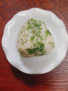 夏の定番☆大葉と生姜のおにぎり-レシピのメイン写真