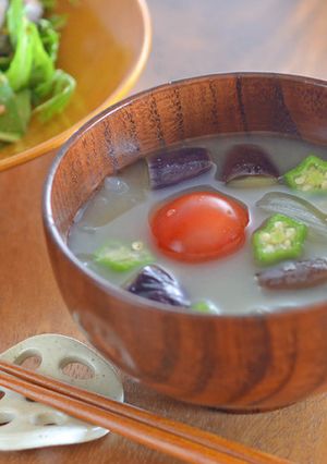 妊娠、授乳に！プチトマトと夏野菜おみそ汁-レシピのメイン写真